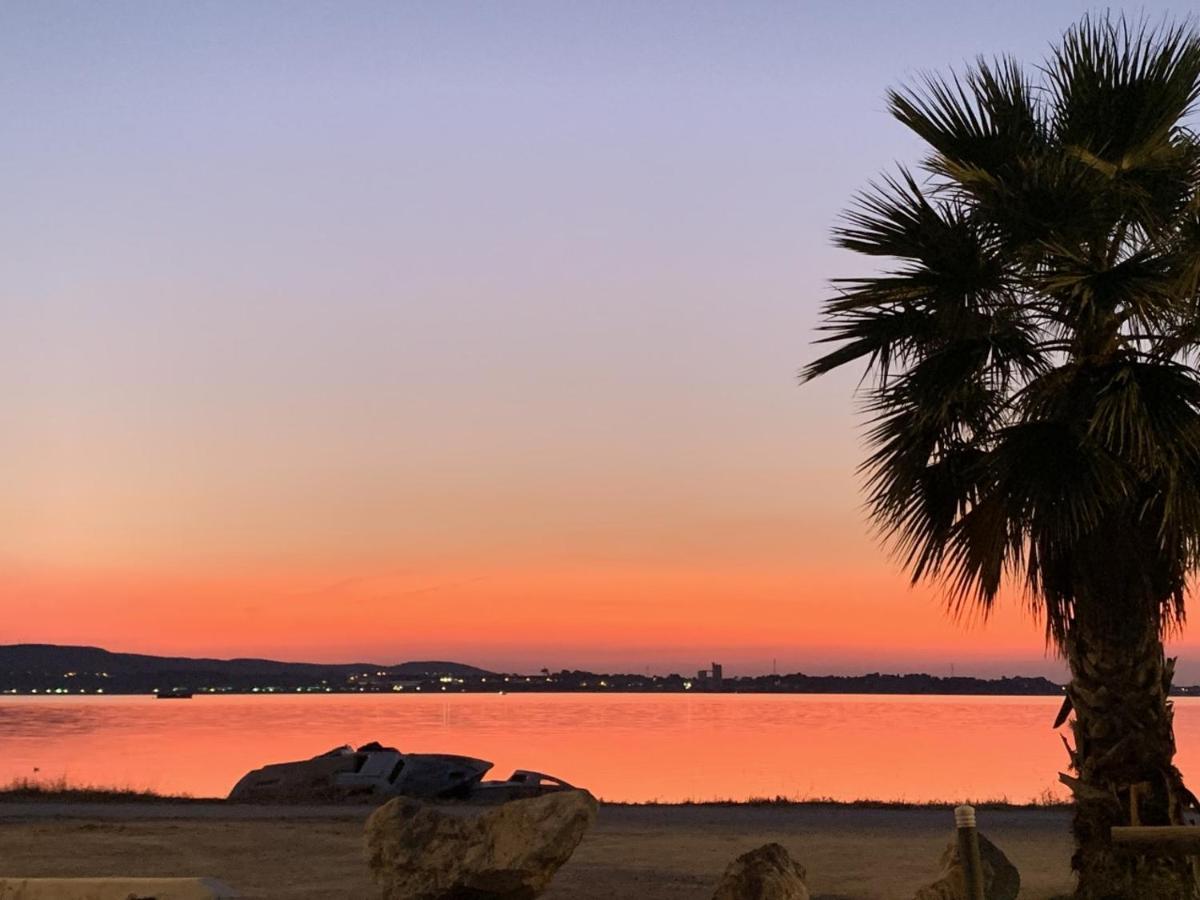 Le Marin Lägenhet Sète Exteriör bild